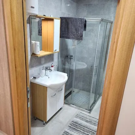 Koreni Apartment