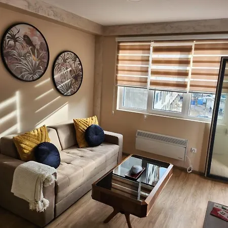 Koreni Apartment *